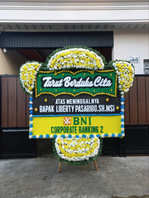 Papan Bunga Duka di Pakowa